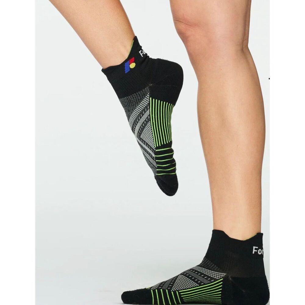 NWT Forme Arch Booster Sock- size M